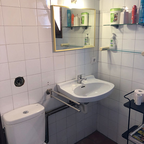 Afbeelding badkamer beneden 4